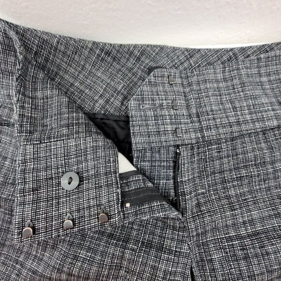 Express Design Studio Editor Capri sz 2 Cropped Pant Black Gray Patterned Cotton - Picture 8 of 13